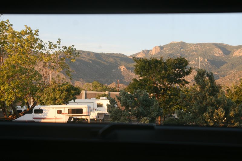 Albuquerque, Blick beim morgendlichen Erwachen auf dem KAO-campground