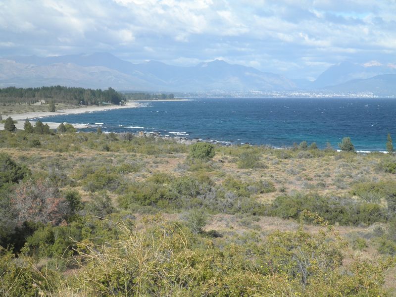 Blick auf Barliloche, das selbt verschont worden ist. Der Wind macht's.